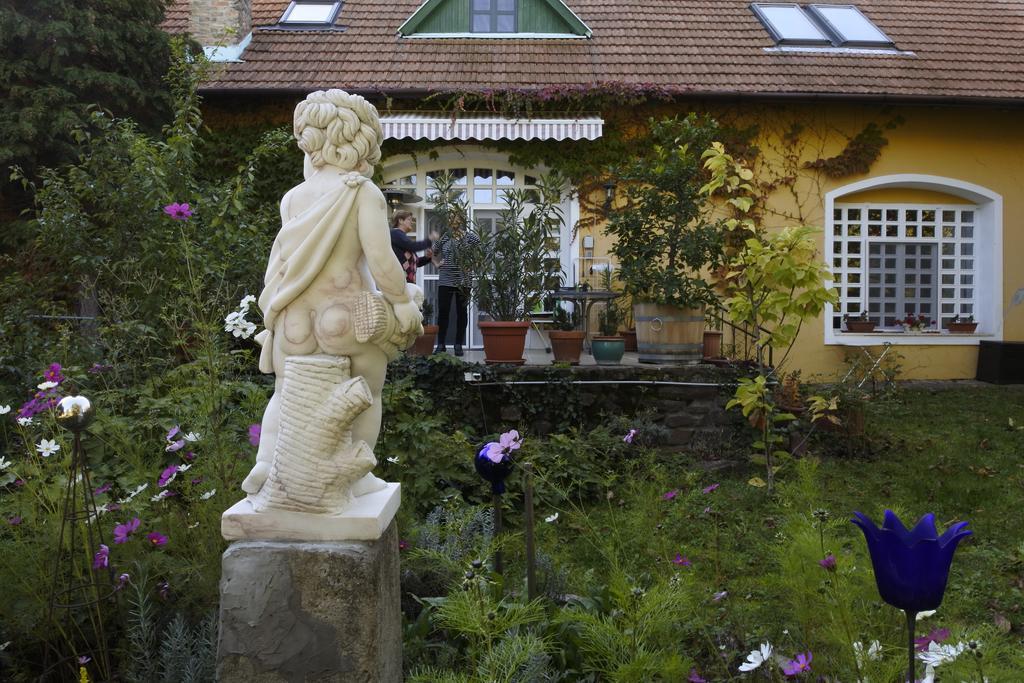 Villa-Magdi Vendeghaz Revfulop Ngoại thất bức ảnh